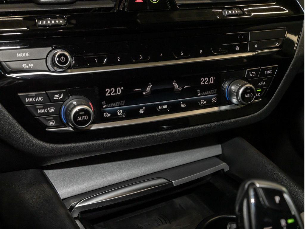 BMW 530e Touring AHK LED ACC NAVI KAMERA SHZ PDC foto 21