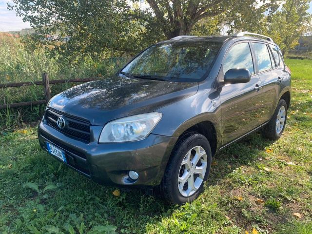 Toyota RAV 4 RAV4 2.2 D-4D 136 CV Luxury 4X4