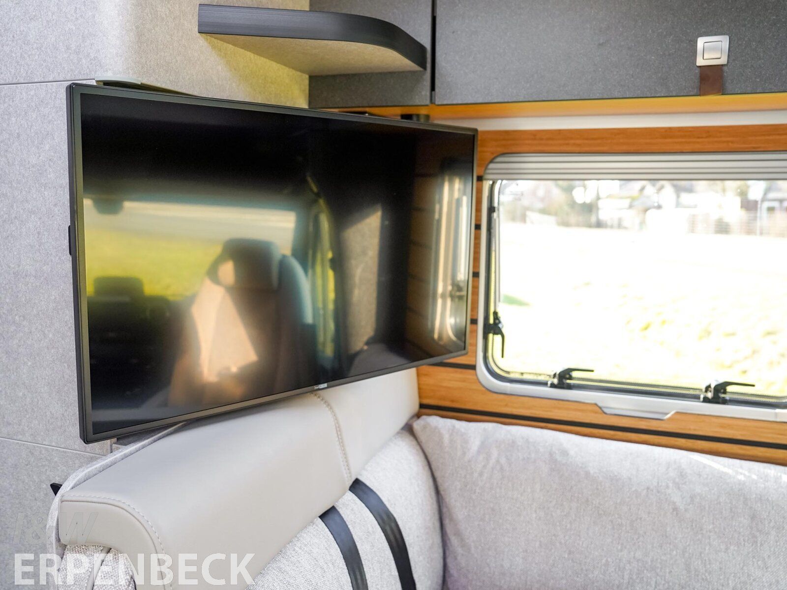 Fahrzeugabbildung HYMER / ERIBA / HYMERCAR Sprinter 417 CDI B-Klasse ML-T 580