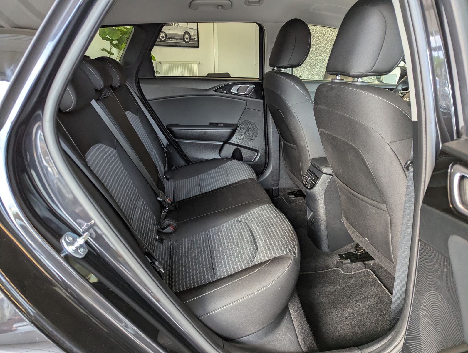 Fahrzeugabbildung Kia cee'd Sportswagon 1.5 Ultim Style-Pak JBL ACC 7J
