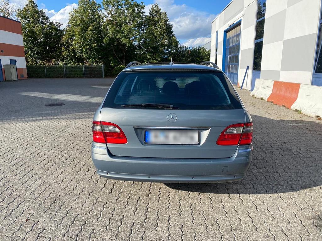 Mercedes-Benz E 280