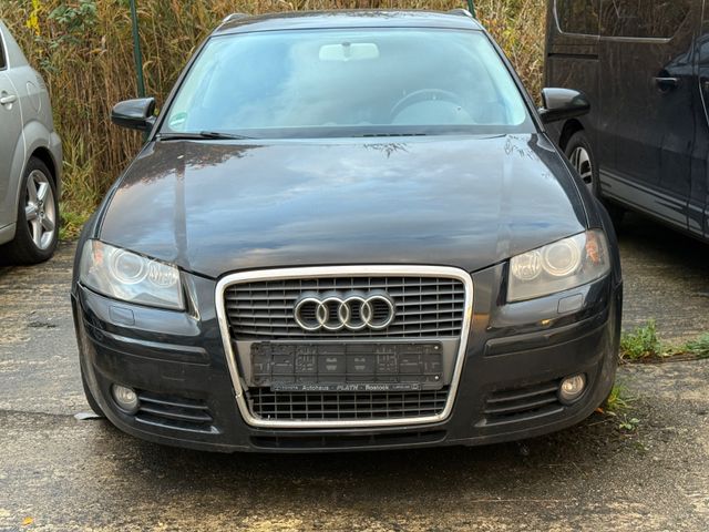 Audi A3  Sportback 1.6 FSI Ambition