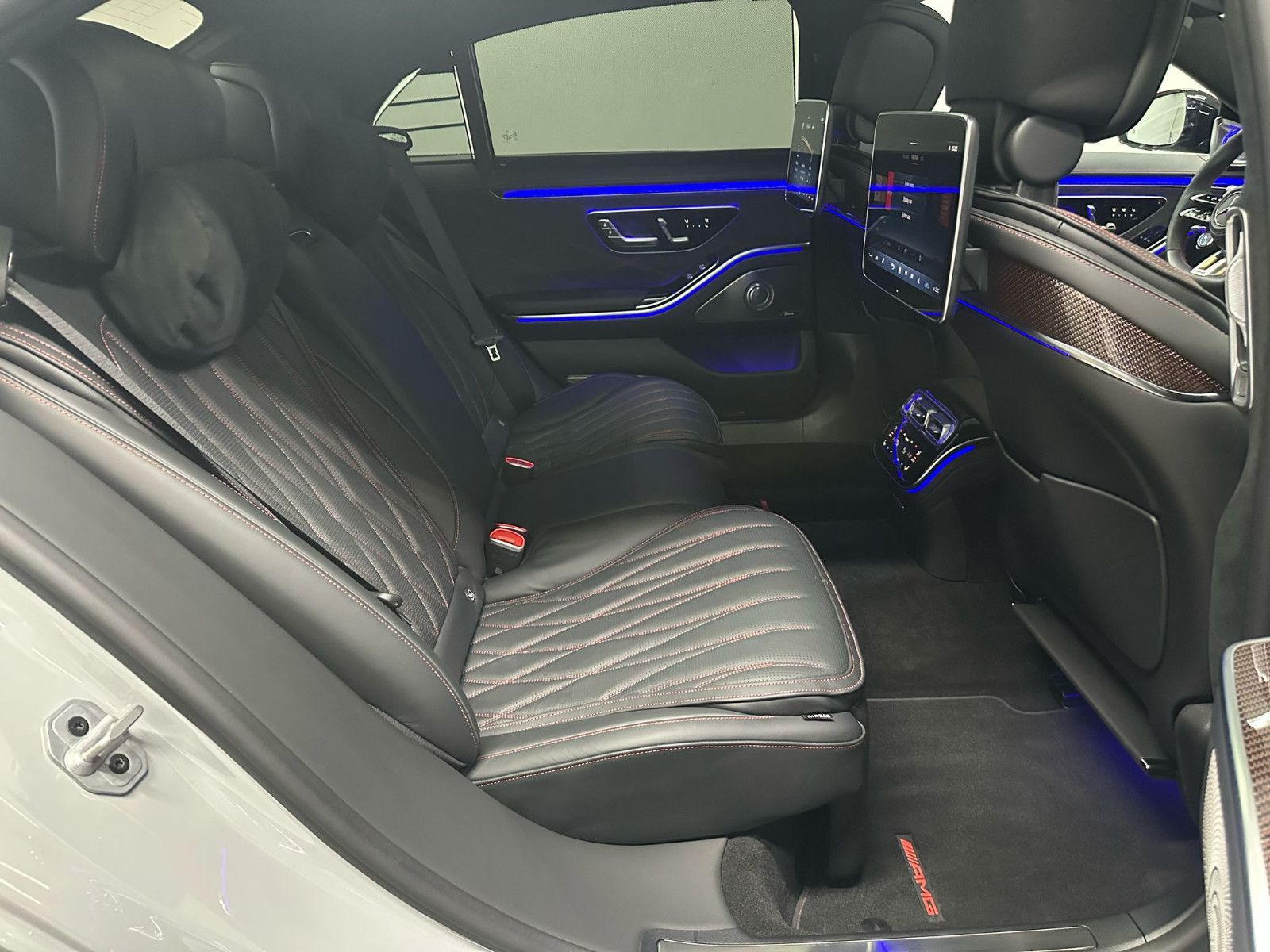 Fahrzeugabbildung Mercedes-Benz S 63 E Performance L *EDITION1*KERAMIK*PANORAMA*