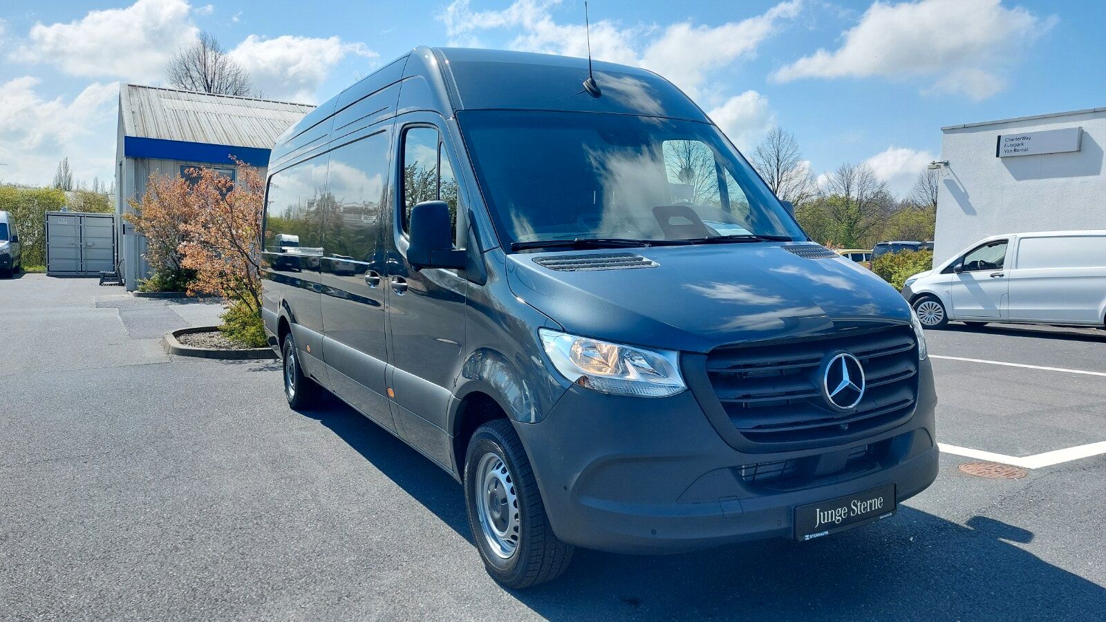 Mercedes-Benz Sprinter 415 KA/L HD 9G DISTR. NAVI AHK 2,8/3t imagem 2
