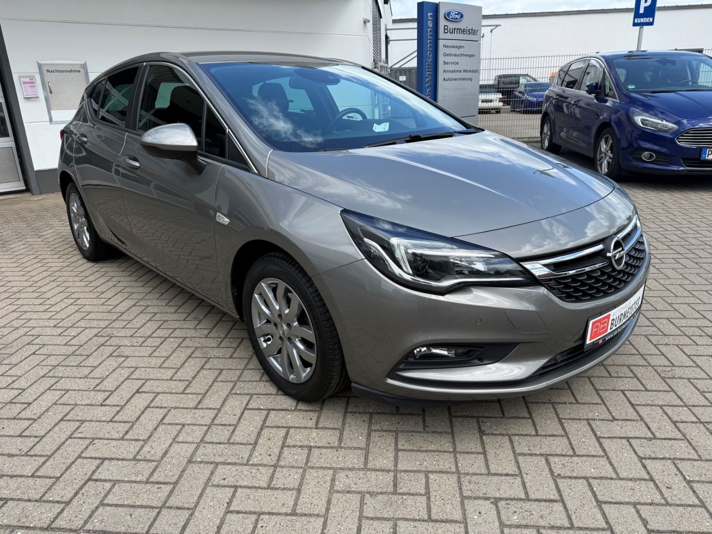 Fahrzeugabbildung Opel Astra K Edition Navi CarPlay  VZE GJR Musikstrea
