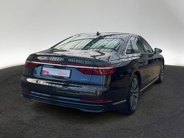 Audi A8 - 5