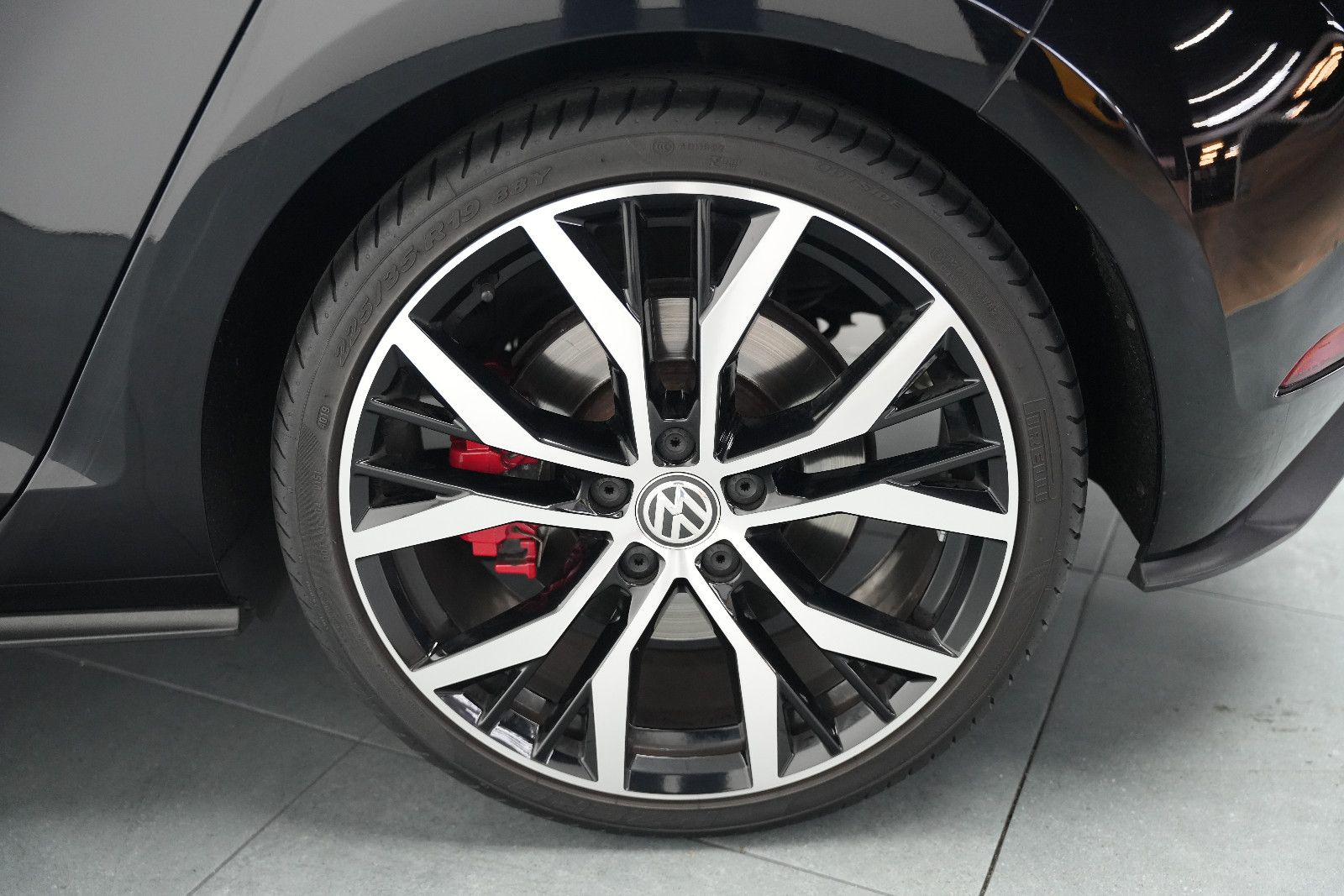 Fahrzeugabbildung Volkswagen Golf VII GTI Performance *Virtual*Automatik*SHZ*