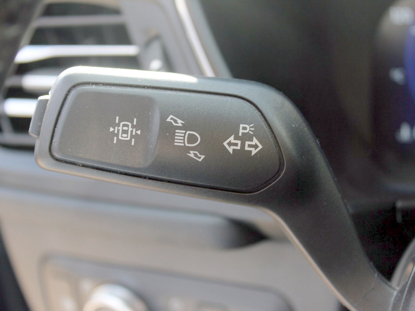 Fahrzeugabbildung Ford Kuga Plug-In Hybrid Titanium 2,5 Duratec