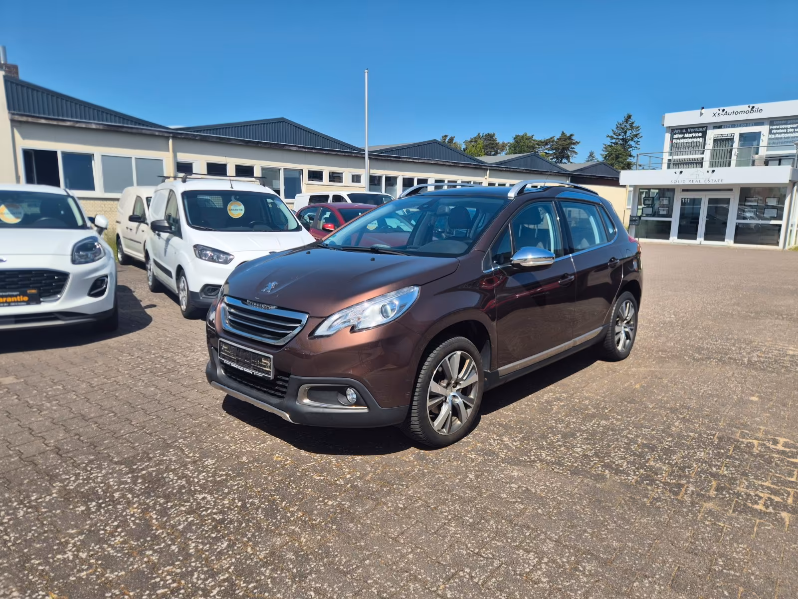 Peugeot 2008 Allure Navi/Teilleder/AHK/Euro6