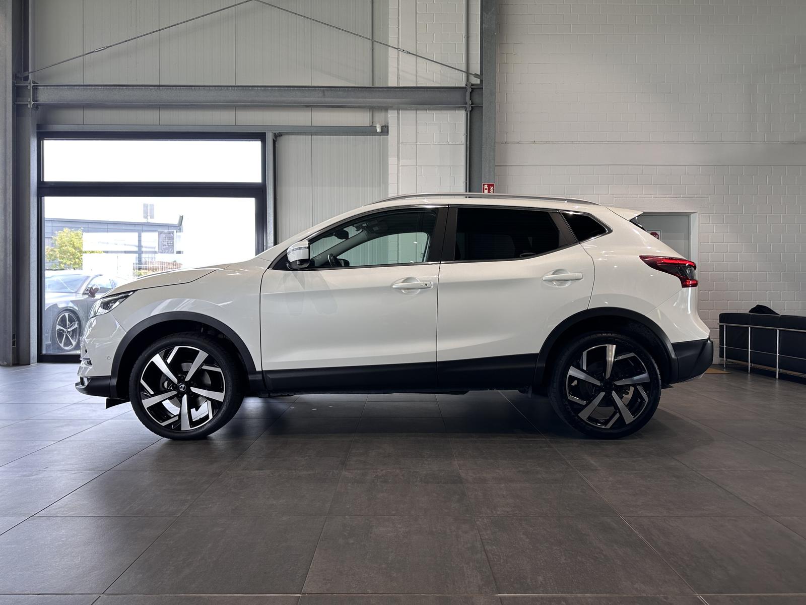 Nissan Qashqai Tekna *ACC, SPURHALTE, TOTWINKEL, 360GR*