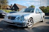 Mercedes-Benz E 320 CDI AVANTGARDE Navi Autom - gebrauchte Mercedes-Benz E 320 aus dem Jahr 2000