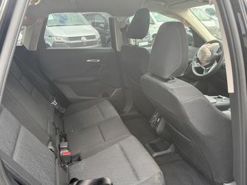 2024 BMW IX1 — миниатюра 12