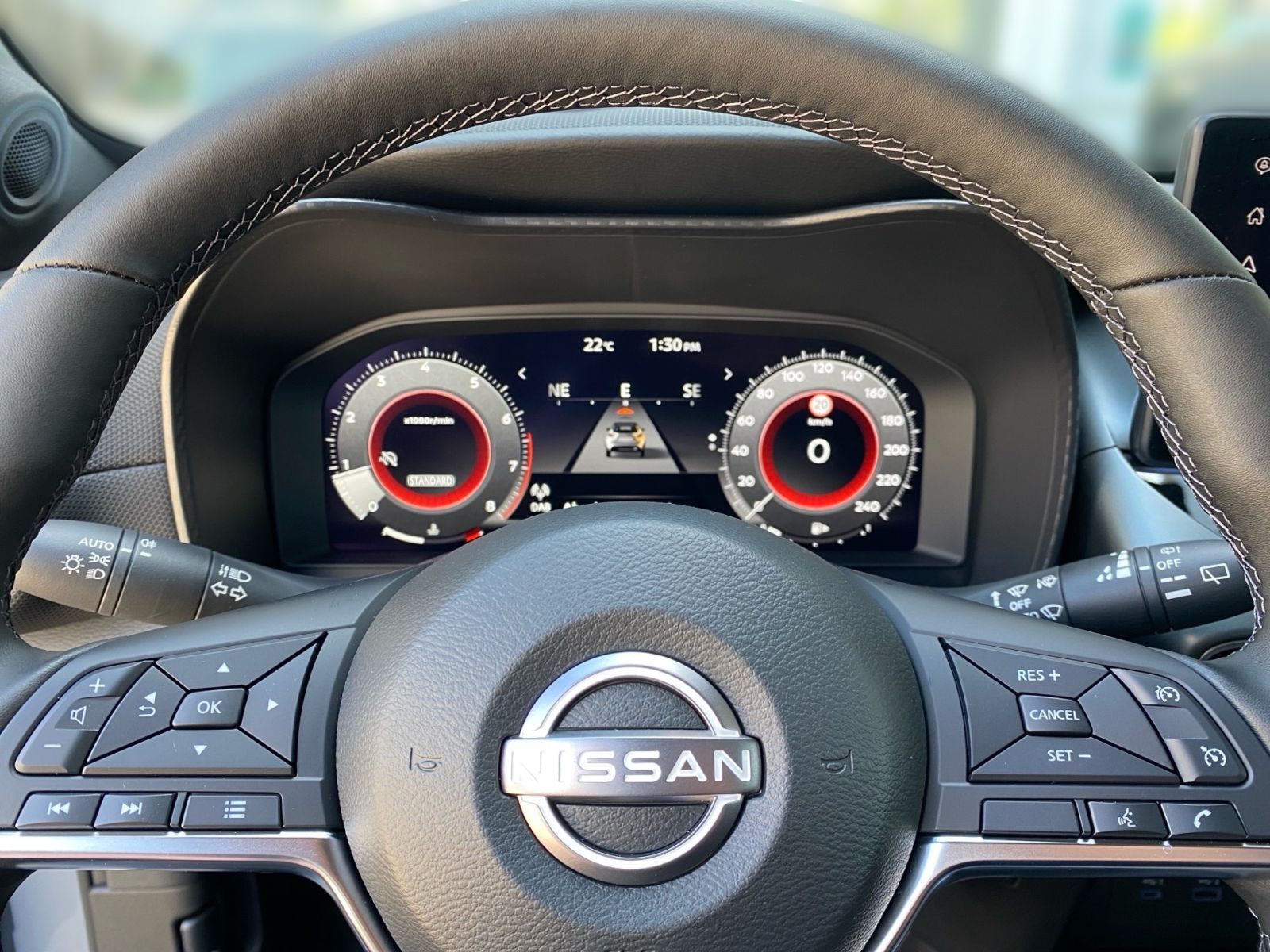 Fahrzeugabbildung Nissan Juke 1.0 DIG-T 6MT N-Connecta*Kamera*Alu*LED*PDC