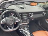 Mercedes-Benz SLC 180 ,AMG,Navi,Airscarf,LED,Aut,ILS,HK,Panor. - Mercedes-Benz SLC 180 mit Benzin-Antrieb: Automatik