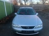 Opel vectra Baujahr 2000. 16 - Opel Vectra: B 16 16v