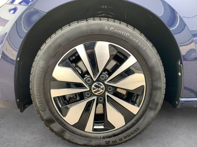 Touran 1.5 TSI DSG MOVE 7 SITZE LED+NAVI+KAMERA+