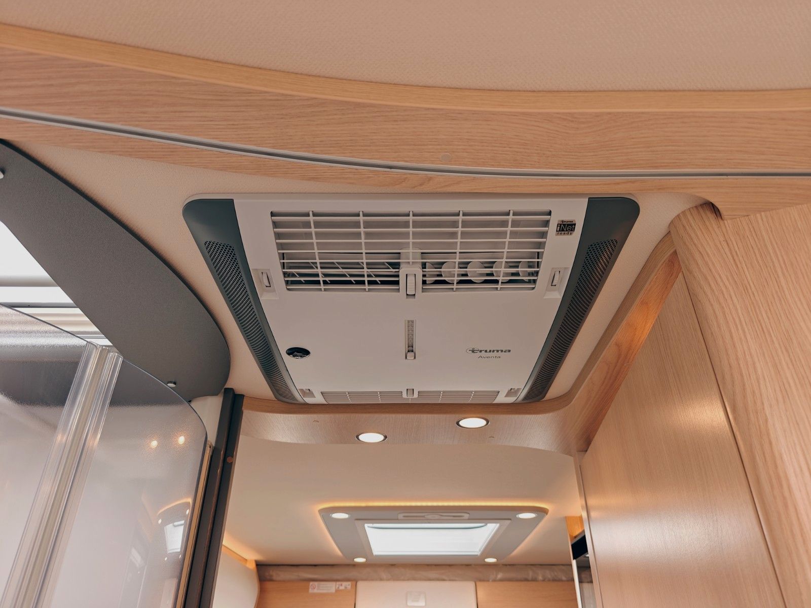 Fahrzeugabbildung HYMER / ERIBA / HYMERCAR B-KLASSE ML I 790 BLACKLINE