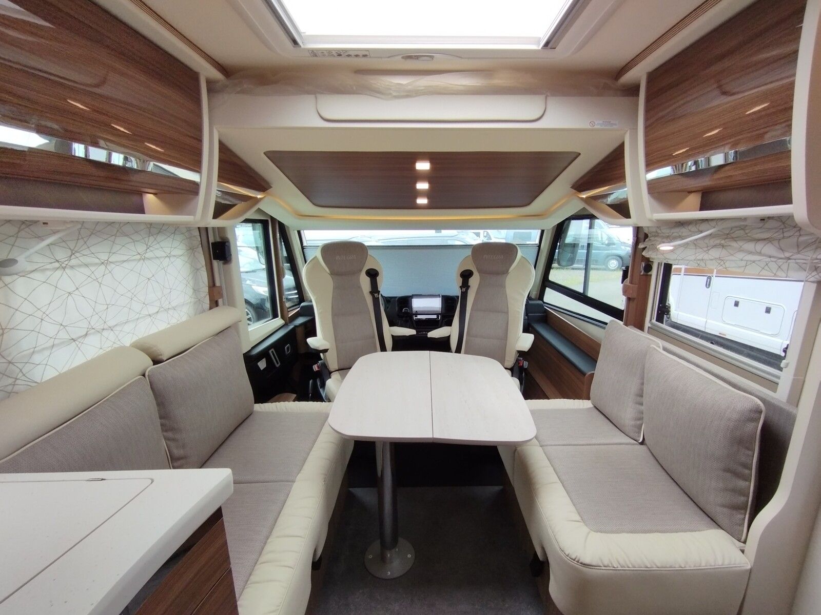 Fahrzeugabbildung Eura Mobil Integra I 760 QF SAT,Solar,Klimaanlage,TV,RK