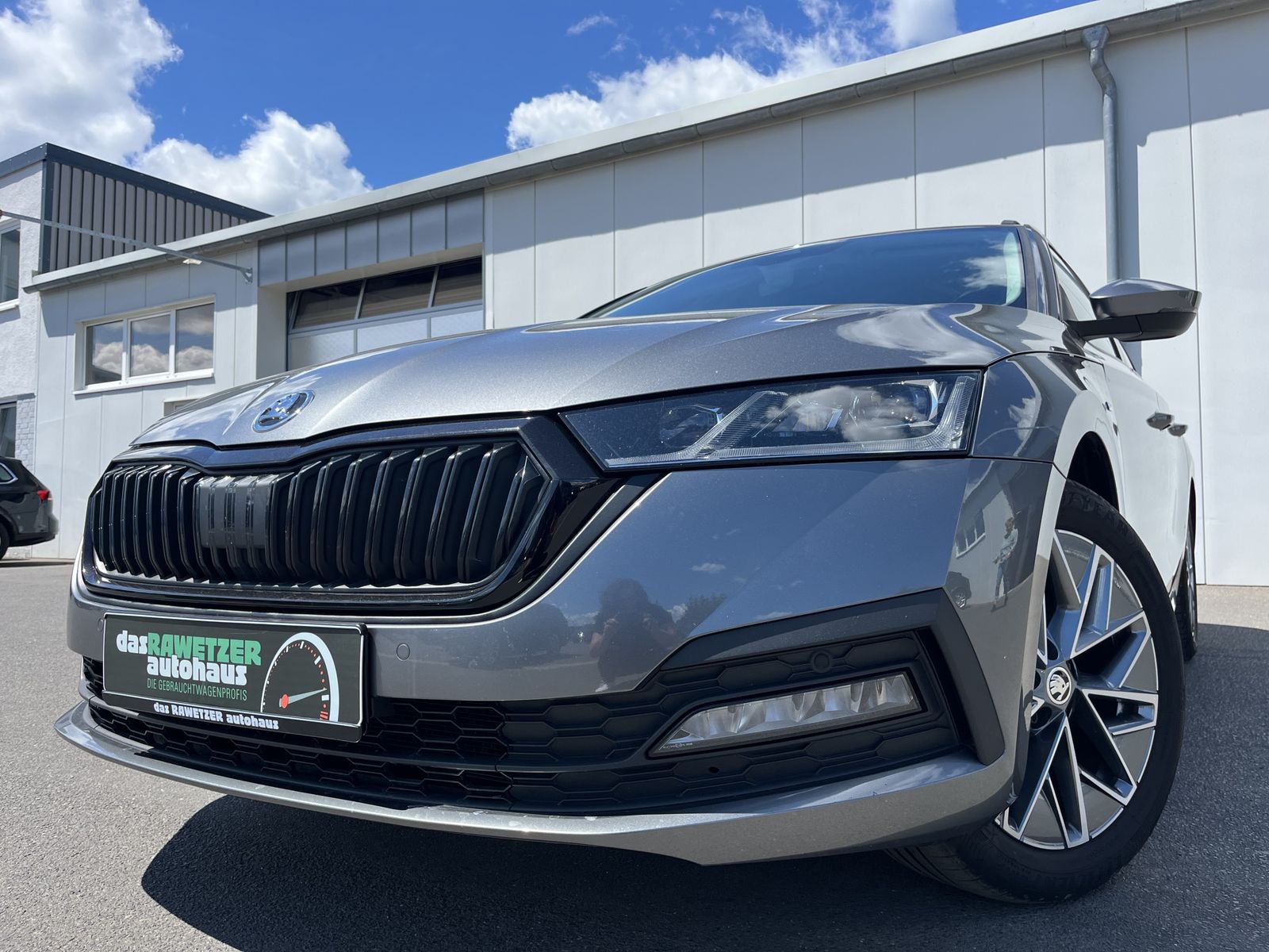 Skoda Octavia Combi 2.0 TDI 4x4 DSG Blackline m.2