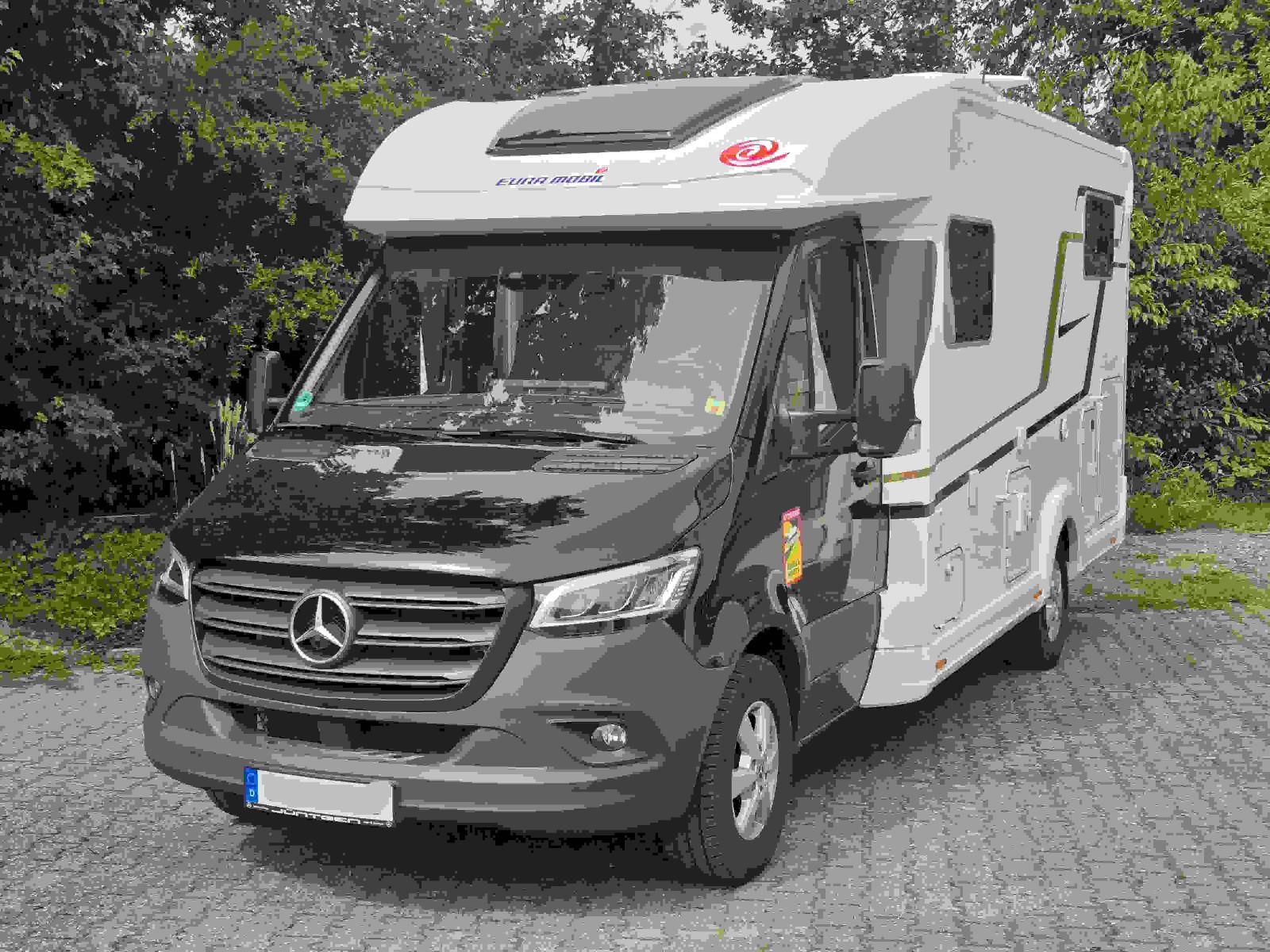 Eura Mobil PT 676