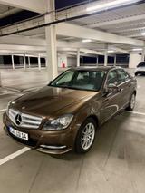Mercedes-Benz C 220 CDI AVANTGARDE Autom. - Mercedes-Benz C 220: Braun