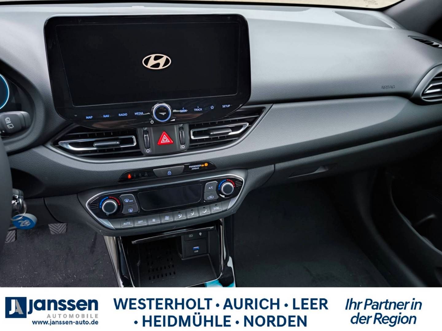 Fahrzeugabbildung Hyundai i30  ADVANTAGE