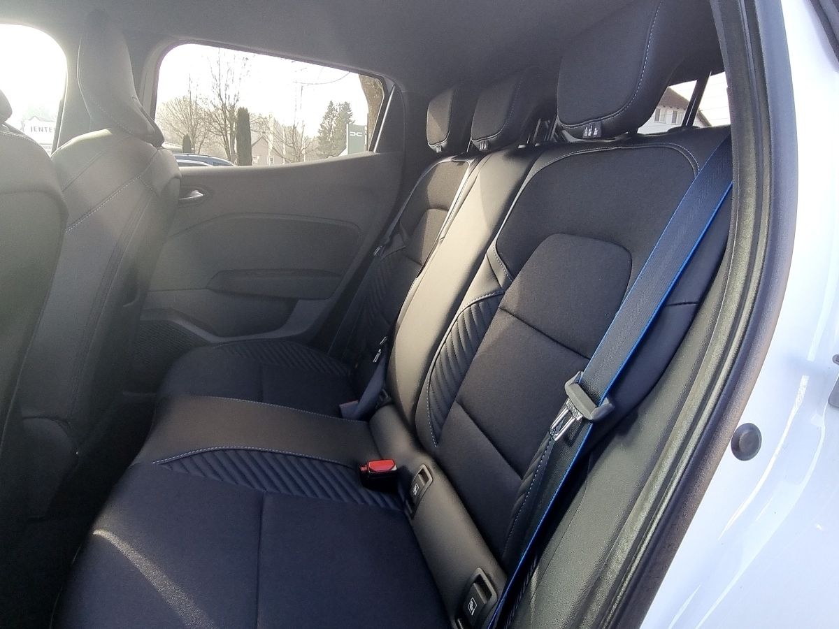 Fahrzeugabbildung Renault Clio Esprit Alpine E-Tech Full Hybrid 145