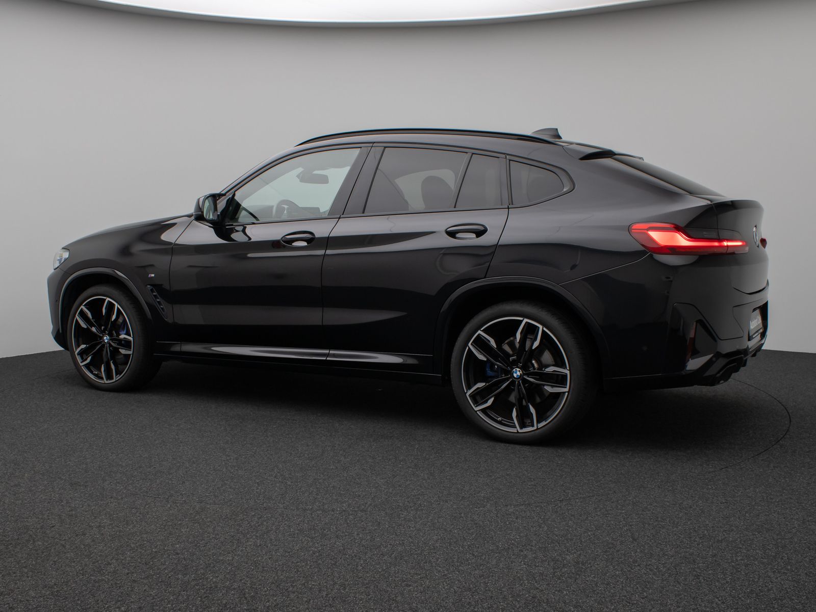 Fahrzeugabbildung BMW X4 M40i Kamera Laser HUD DAB HiFi DisplKey 21"