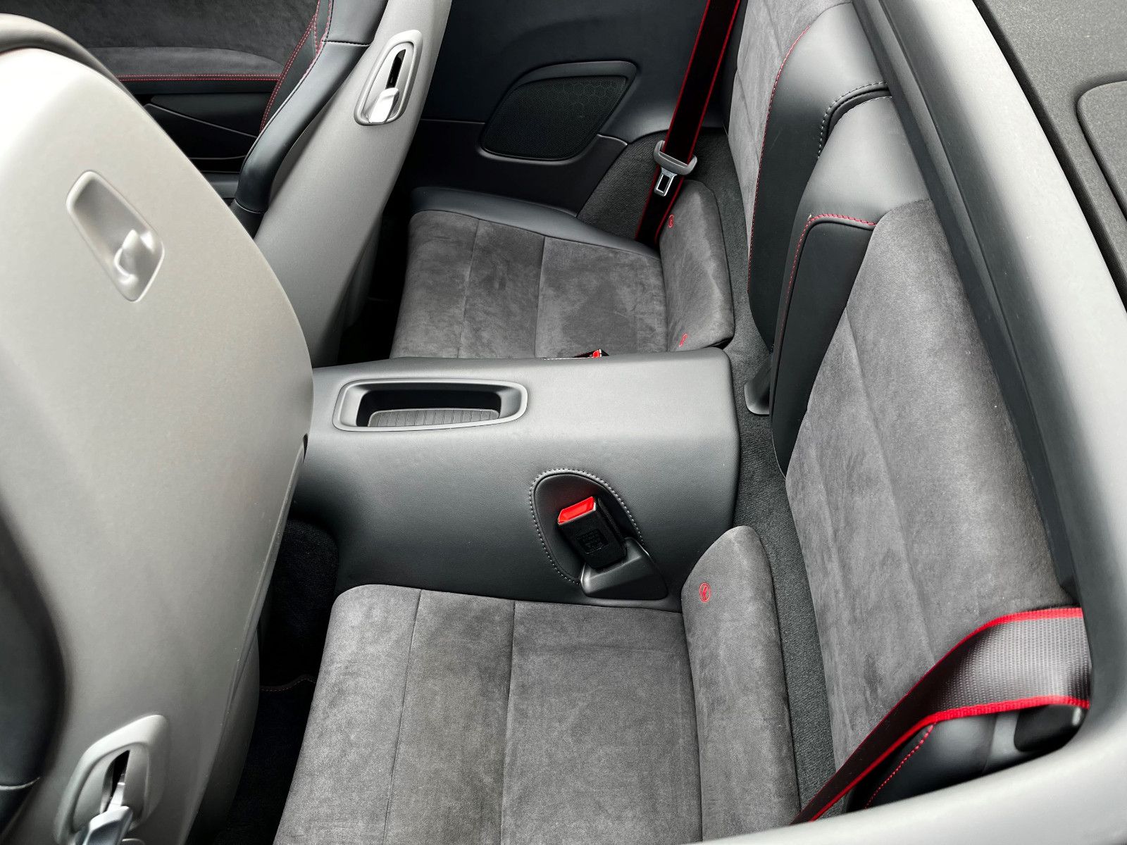 Fahrzeugabbildung Porsche 911 991 Carerra 4 GTS Cabrio Appr. 02/2027