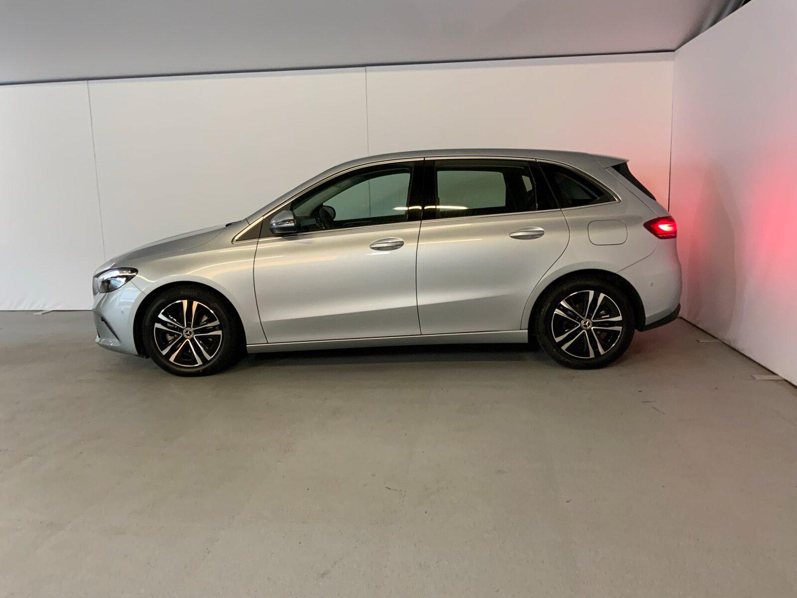 Mercedes-Benz B 180 Progressive AHK Winter-Paket Apple CarPlay