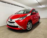 Toyota Aygo 1.0 x-play touch CarPlay*Klima*Rückfahrkam. - Toyota Gebrauchtwagen in Solingen