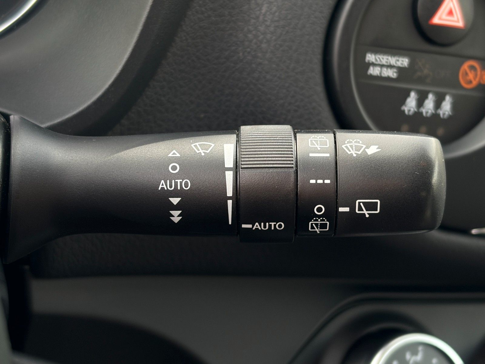 Fahrzeugabbildung Toyota Yaris 1.5 Ltr. Kamera Klima BLT SHZ LKA AM