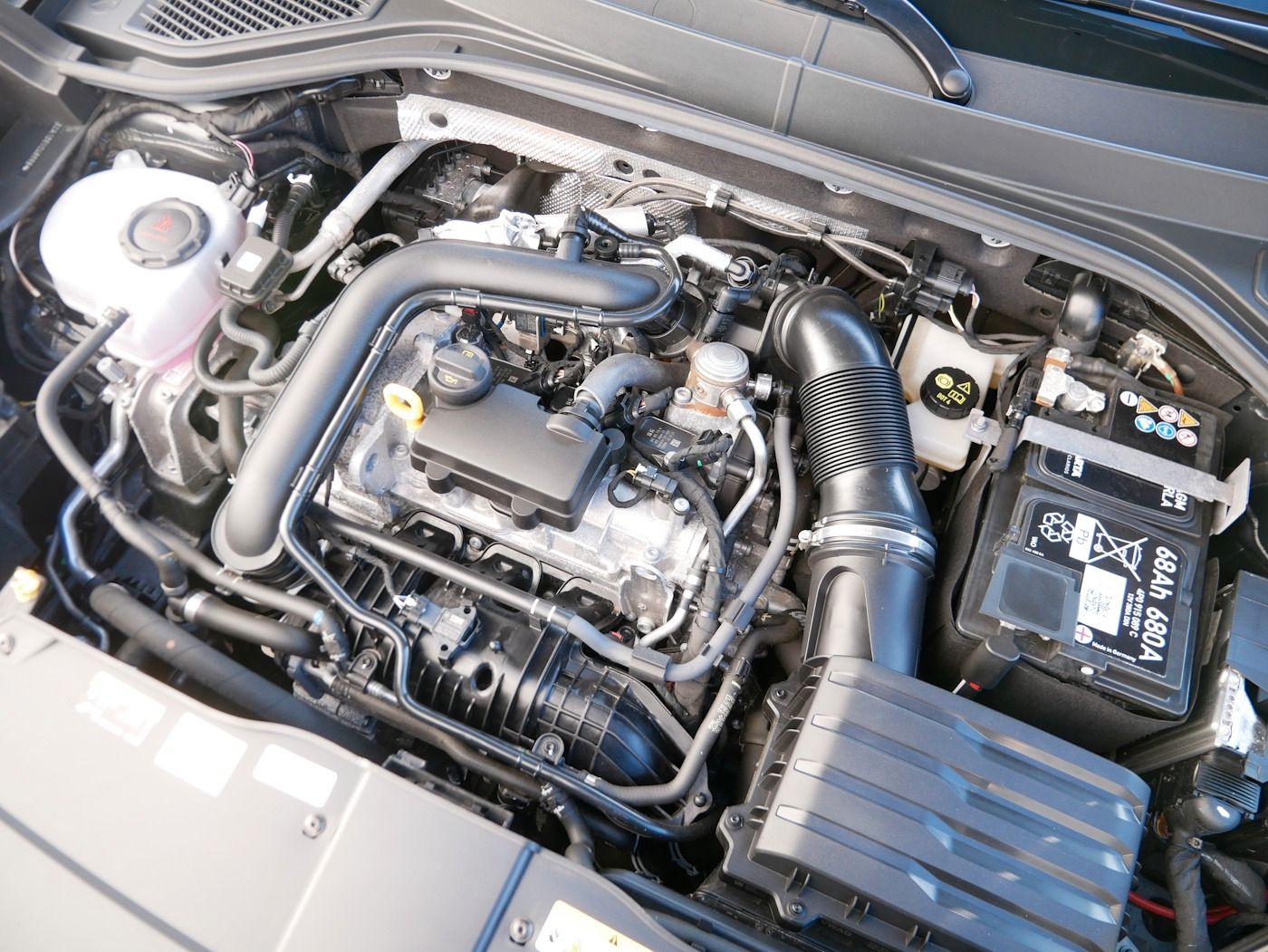 Fahrzeugabbildung Volkswagen T-Roc 1.0 TSI MOVE NEU38T AHK Standheiz ACC SHZ