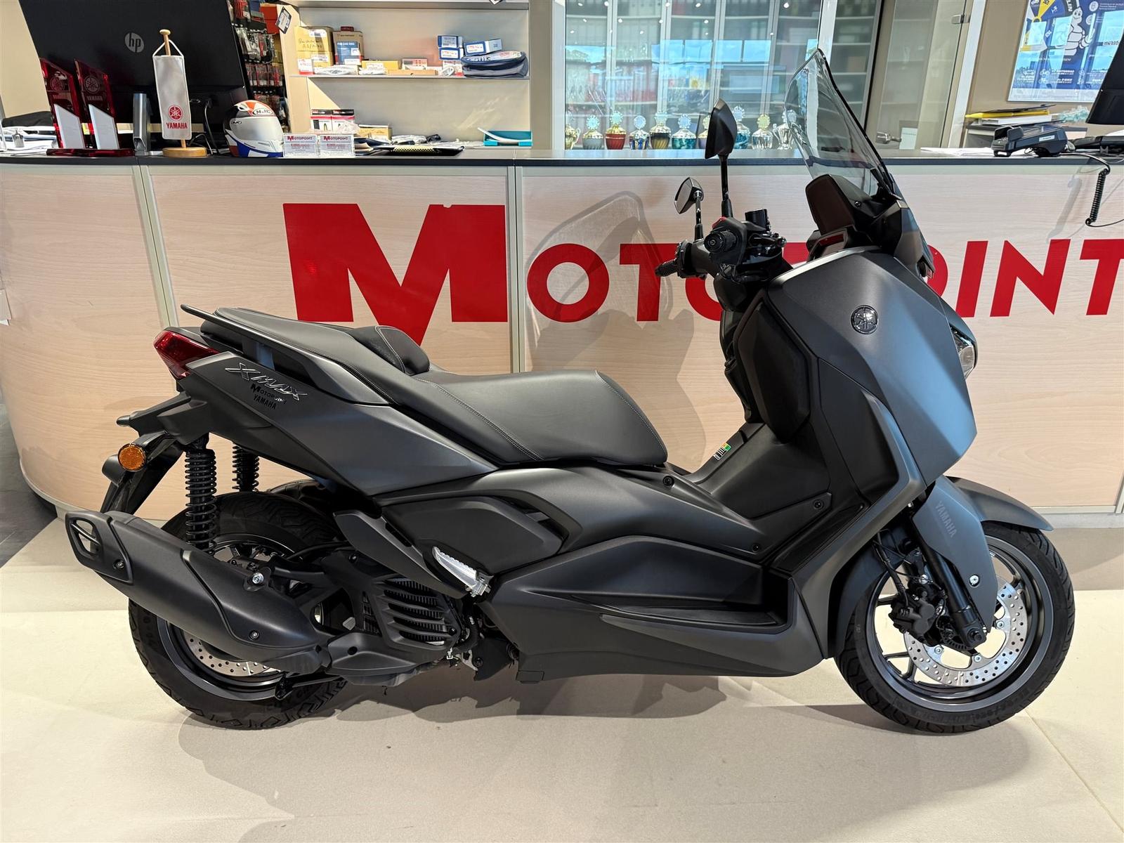 Yamaha XMAX 125
