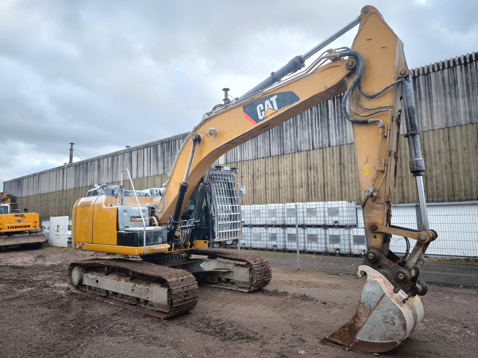 CAT 320 E *8960Std* Klima*German*+ 1 Satz Ketten*