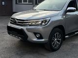 Toyota Hilux Double Cab Executive 4x4 2.4 D-4D - Toyota Hilux: 2.4