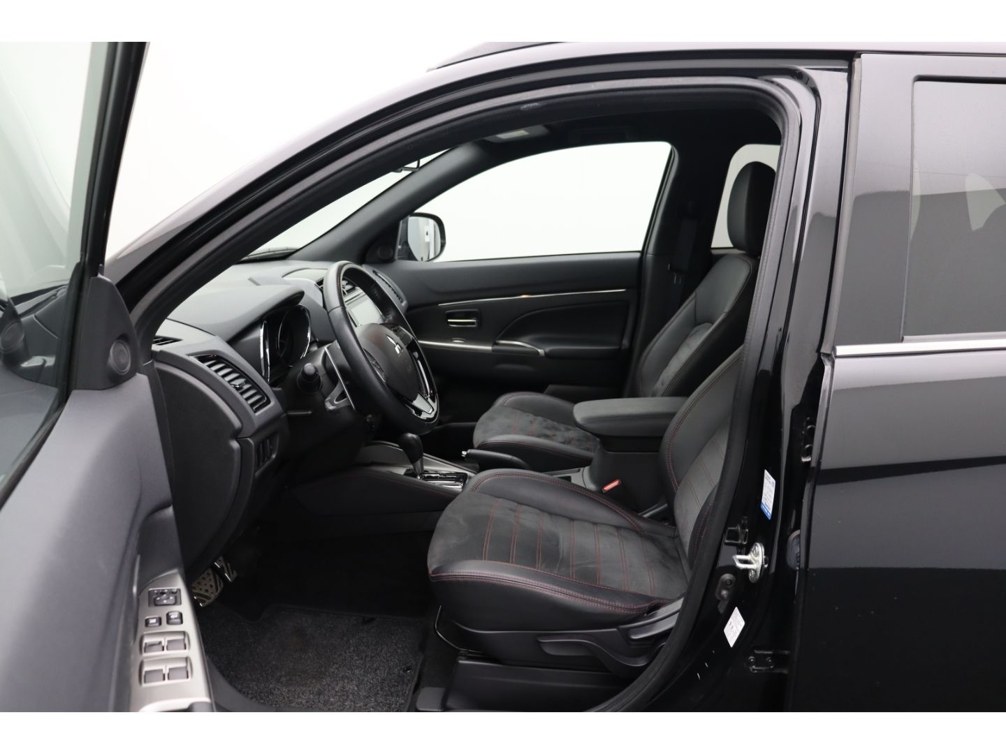 Fahrzeugabbildung Mitsubishi ASX Intro Edition+ 2WD Totwinkelass. Kamera Temp