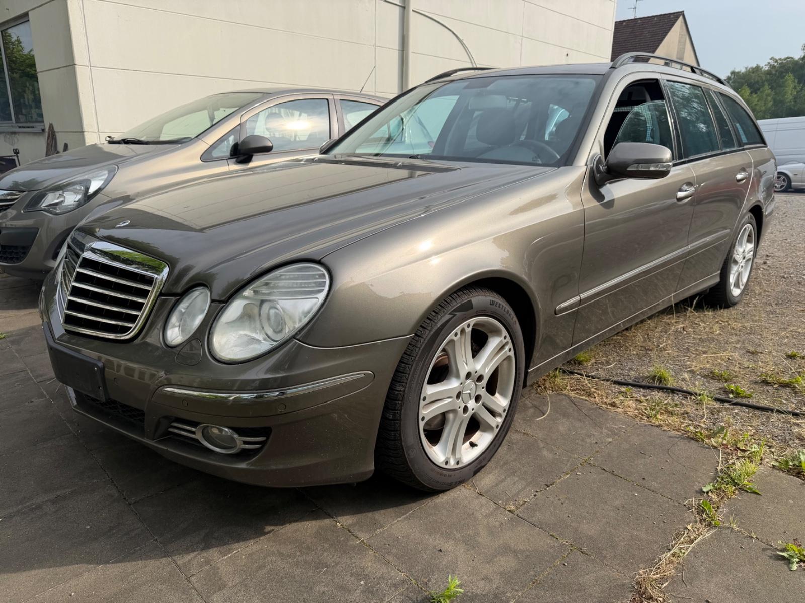 Mercedes-Benz E 280 E T-Modell *TüvNeu/Schiebedach/Navi/Memory