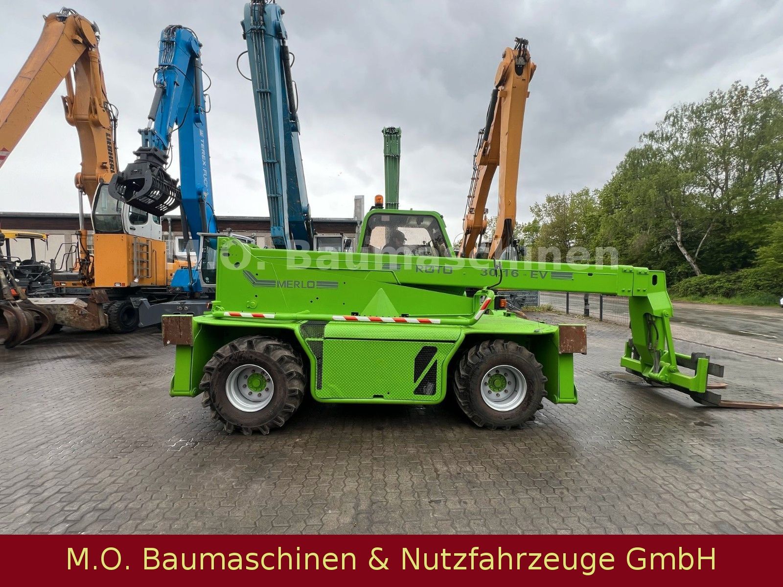 Fahrzeugabbildung Merlo Roto 30.16 EV / Palettengabel / SW /