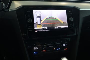 Volkswagen Passat 2.0 TDI Elegance ACC+KAM+MATRIX+AHK