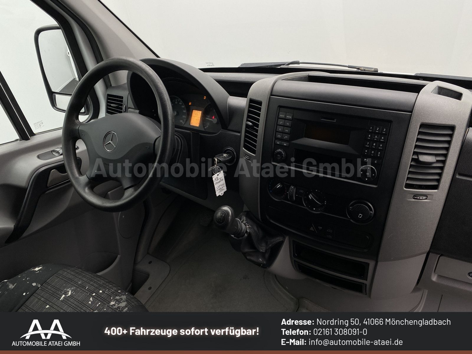 Fahrzeugabbildung Mercedes-Benz Sprinter 314 AHK+1.HAND+3-SITZER 0211
