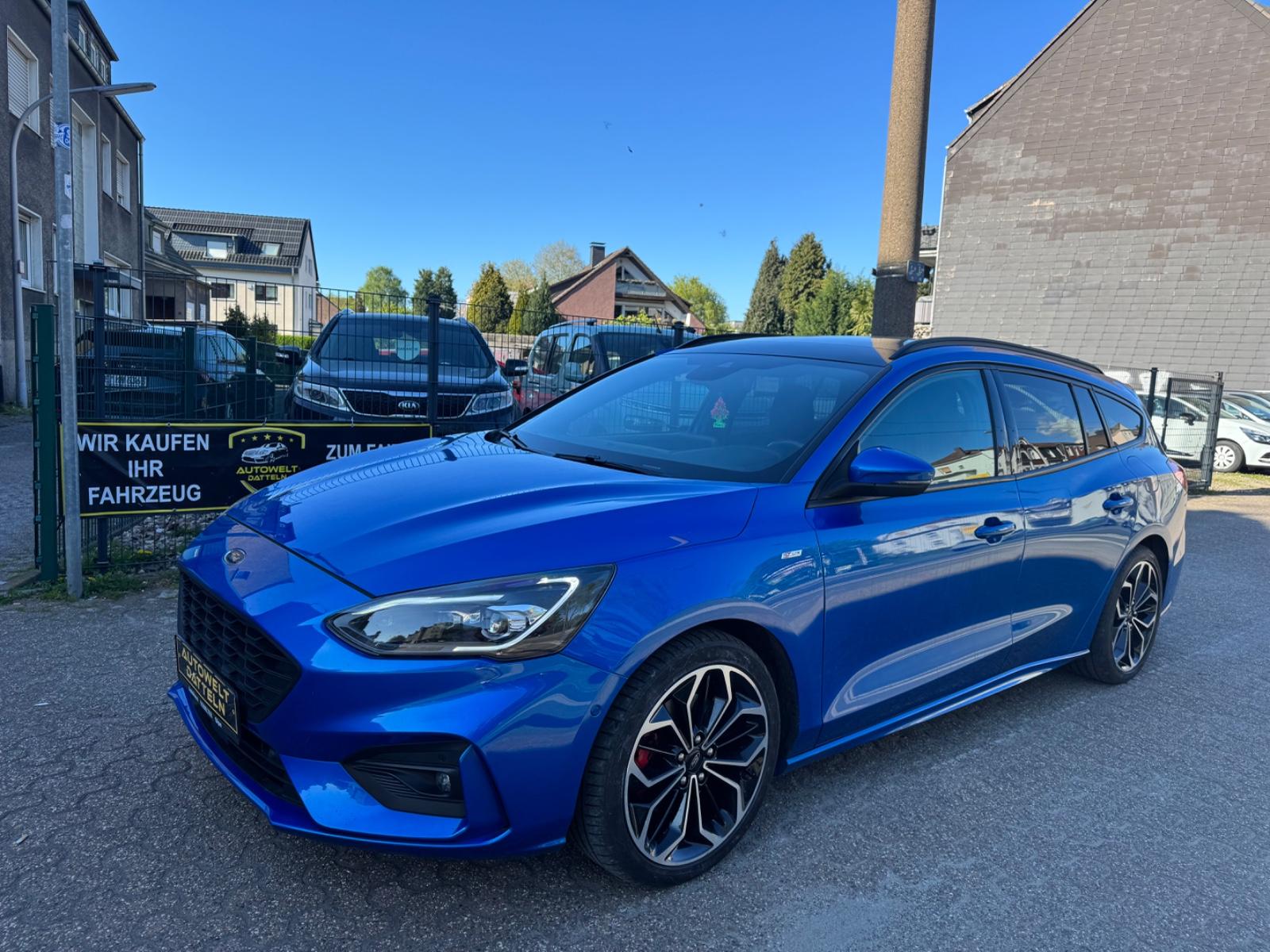Ford ST-Line/1HAND/R-KAMERA/SHZ/LHZ/TEMP/NAVI/KEYLESS