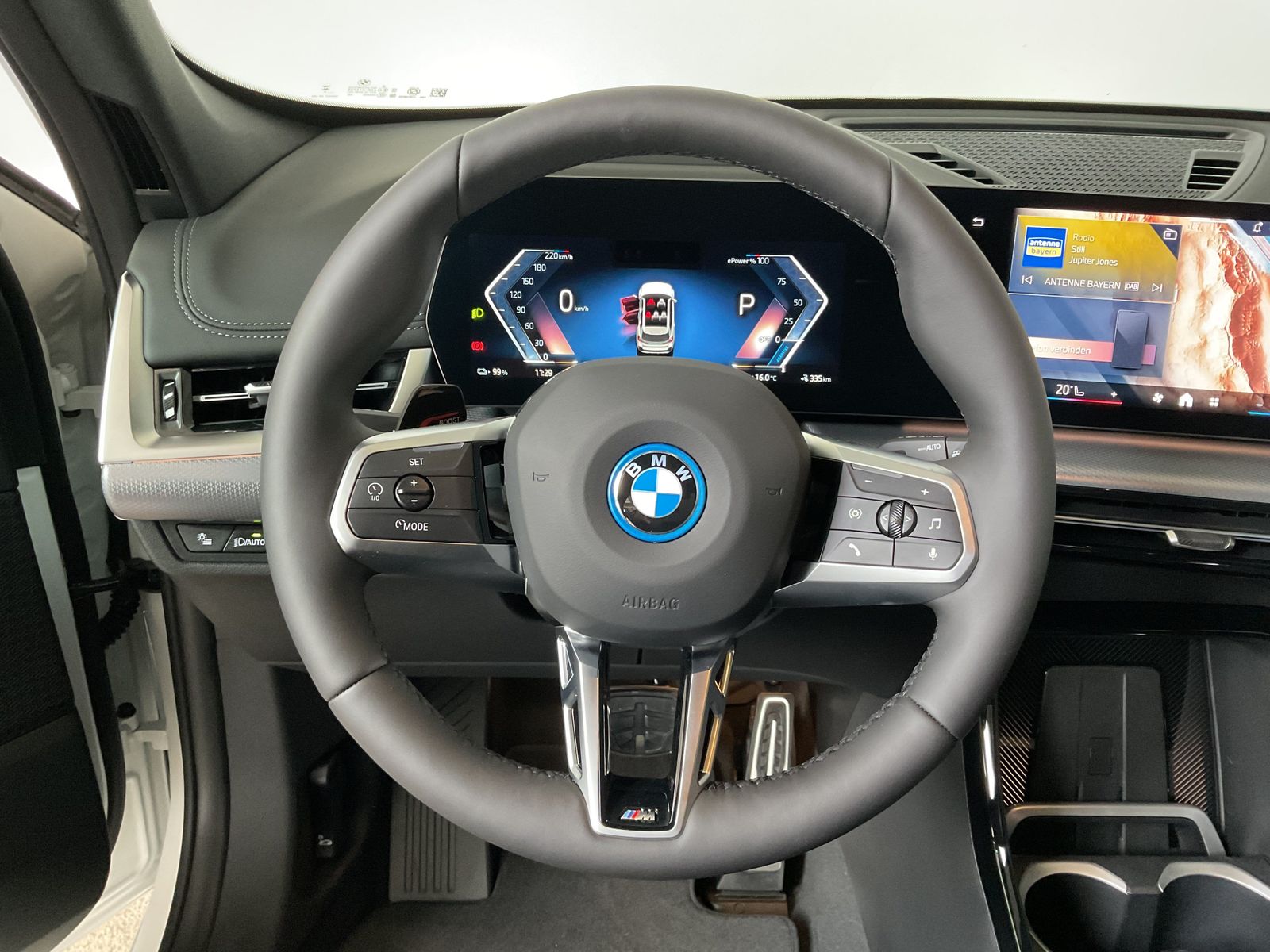 Fahrzeugeinzelansicht 8 Fahrzeugabbildung BMW iX1 eDrive20 |Head-Up Displ. |AHK |elektr. Heckk