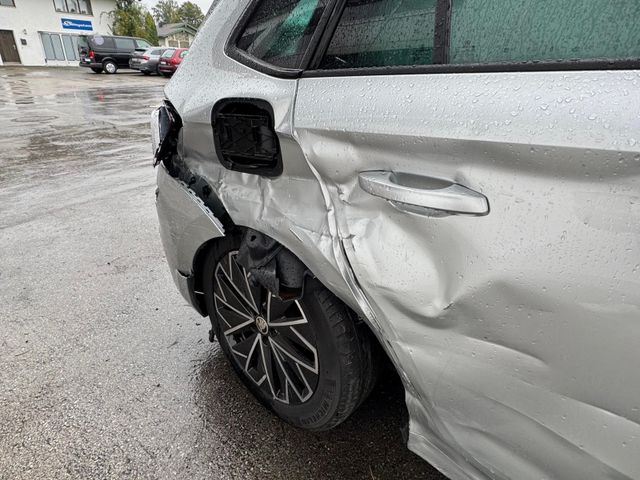 Kamiq 1.0 TSI Selection, Unfallschaden, AHK, Aus