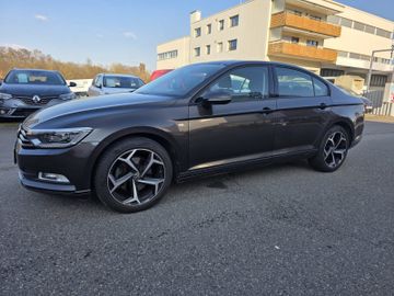 Volkswagen Passat - 3
