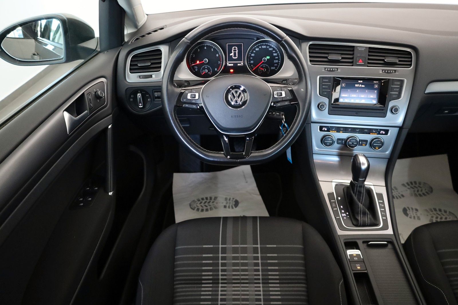 Fahrzeugabbildung Volkswagen Golf VII Lounge BMT,DSG,Park Assist, Allwetter