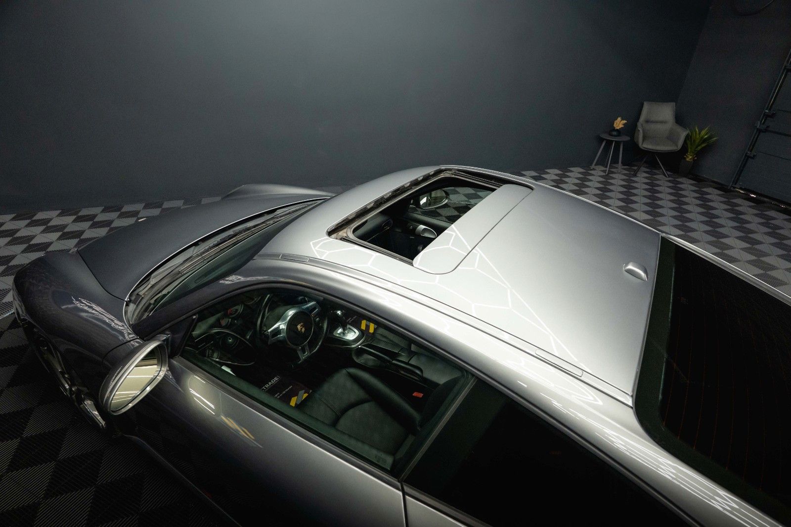 Fahrzeugabbildung Porsche 997.2 911 Carrera S Coupe Sport Chrono+ Bi-Xenon