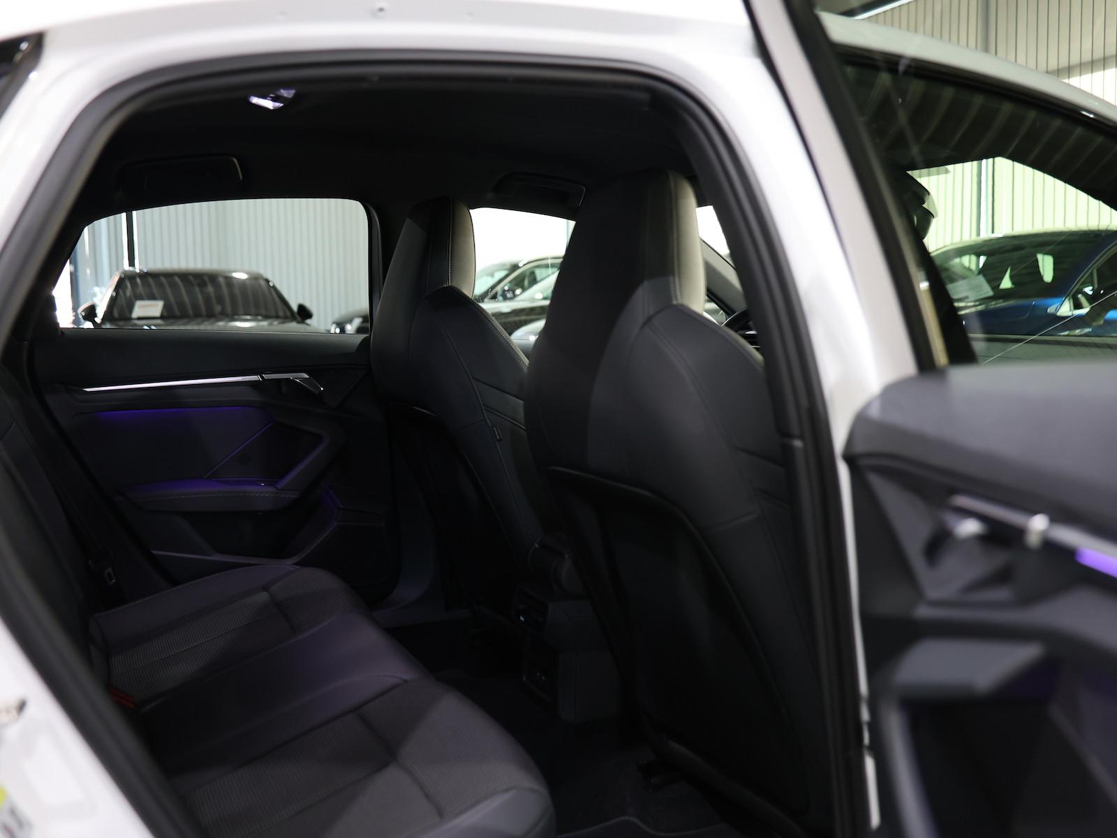 Audi A3 LIMOUSINE 35 TFSI S-LINE SPORT BLACK S-SITZE