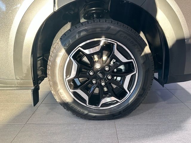 Fahrzeugabbildung Ford Tourneo Custom Bus 320 L2 Active NEUES MODELL