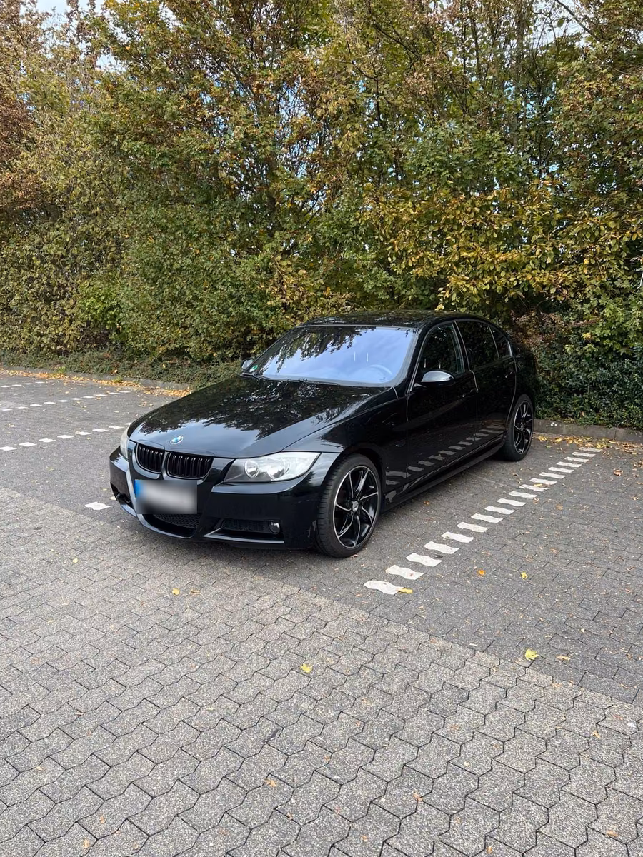 BMW 320